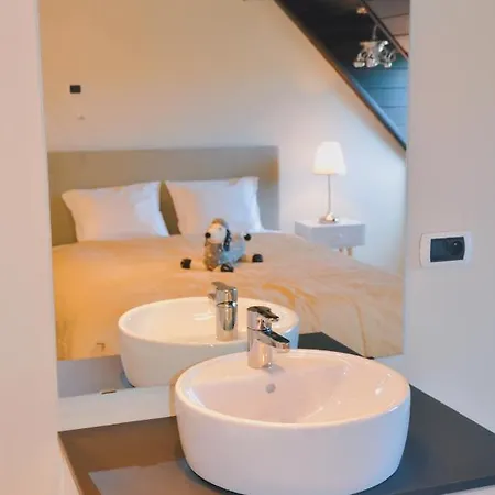 Celeste Met Jacuzzi Nabij Kust Villa